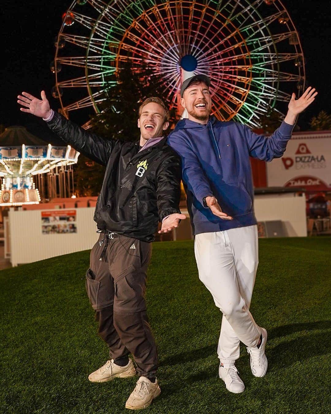 ピューディパイさんのインスタグラム写真 - (ピューディパイInstagram)「I finally met Pewdiepie」4月28日 1時02分 - pewdiepie