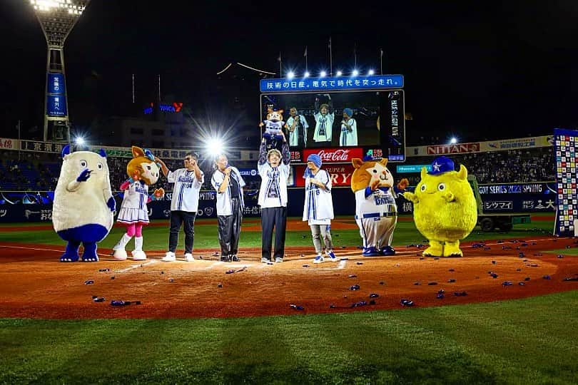 HAN-KUNのインスタグラム：「素晴らしい試合でした！！  ありがとうございました！！  #baystars #湘南乃風」