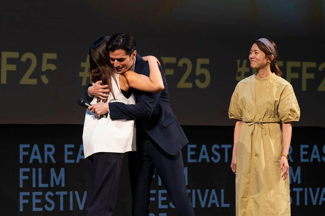 尚玄のインスタグラム：「“DECEMBER” Italian Premiere at udine FAR EAST FILM festival. I was overwhelmed by thunderous applause!!   ウディネの観客の皆様の鳴り止まない拍手に感極まりました。また新作と共に帰ってこれるように頑張ります。  ©AliceDurigatto ＃FEFF25」