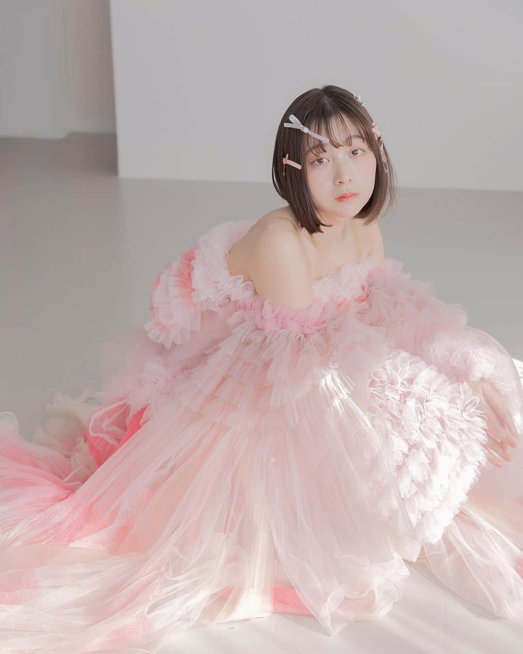ARAKI SHIROのインスタグラム：「-pink fairy dress such as marmaid🧜🏻‍♀️🪷- starring @nozomihanayagi_  ph @manami.ph  st @hizuki__am2.00  h&m @hairmake_wako  costume by me . . . #ARAKISHIRO #pinkdresses  #アラキシロウ」