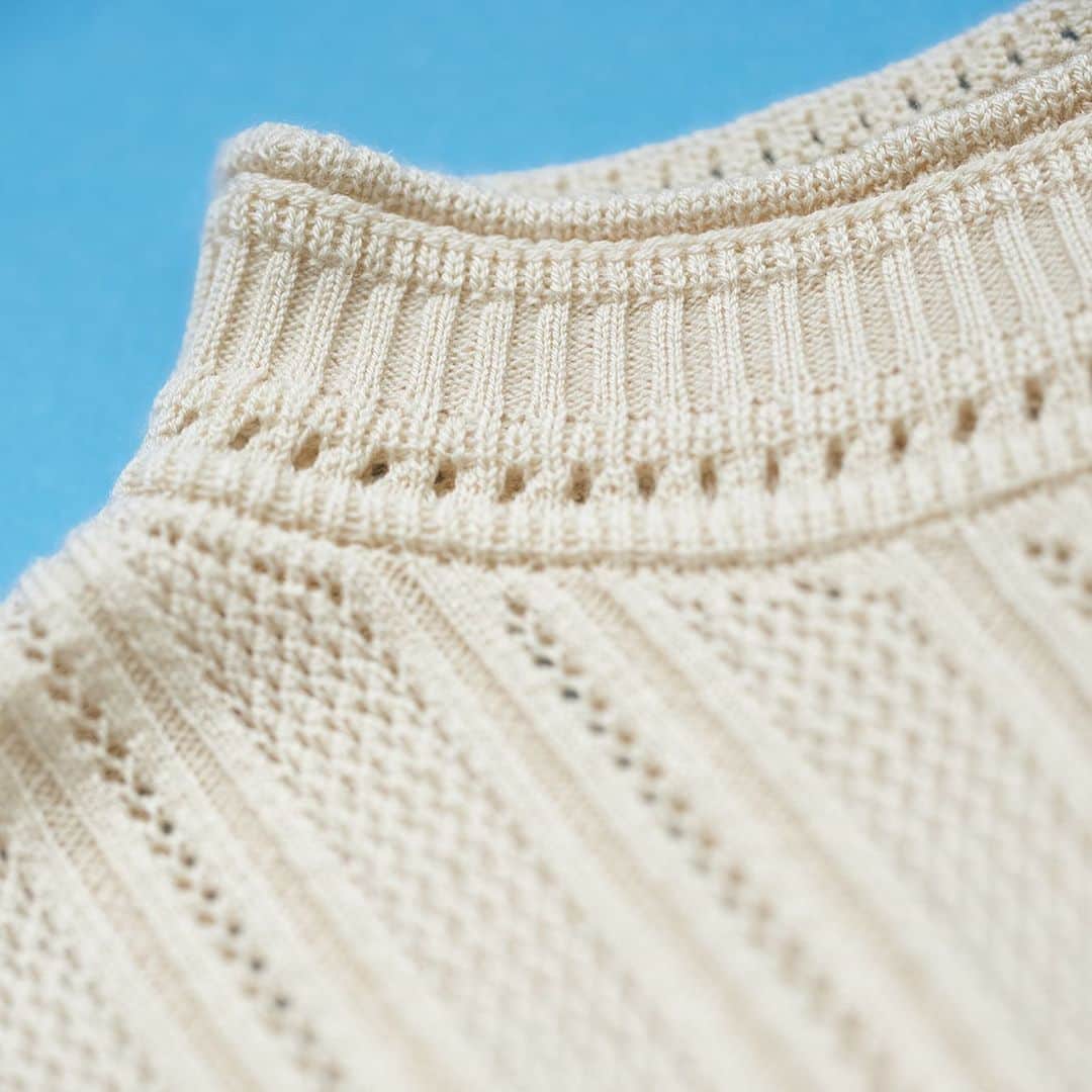 ユニクロさんのインスタグラム写真 - (ユニクロInstagram)「Uniqlo and Mame Kurogouchi Collection is Now Available.  Enjoy the beauty and lightness of soft, translucent fabric, as well as the seamless silhouettes made possible with 3D knit technology. * 3D knitwear is born from "WHOLEGARMENT" technology, which makes it possible to knit a single thread three-dimensionally without any seams. The garment is three-dimensional and fits comfortably against the skin. Body shapers, which gently wrap the body, and bra tops that can be worn alone are also available. Please visit our stores near you or our web store.  @MAMEKUROGOUCHI #mamekurogouchi #uniqlomamekurogouchi #UNIQLO #LifeWear」5月3日 18時00分 - uniqlo