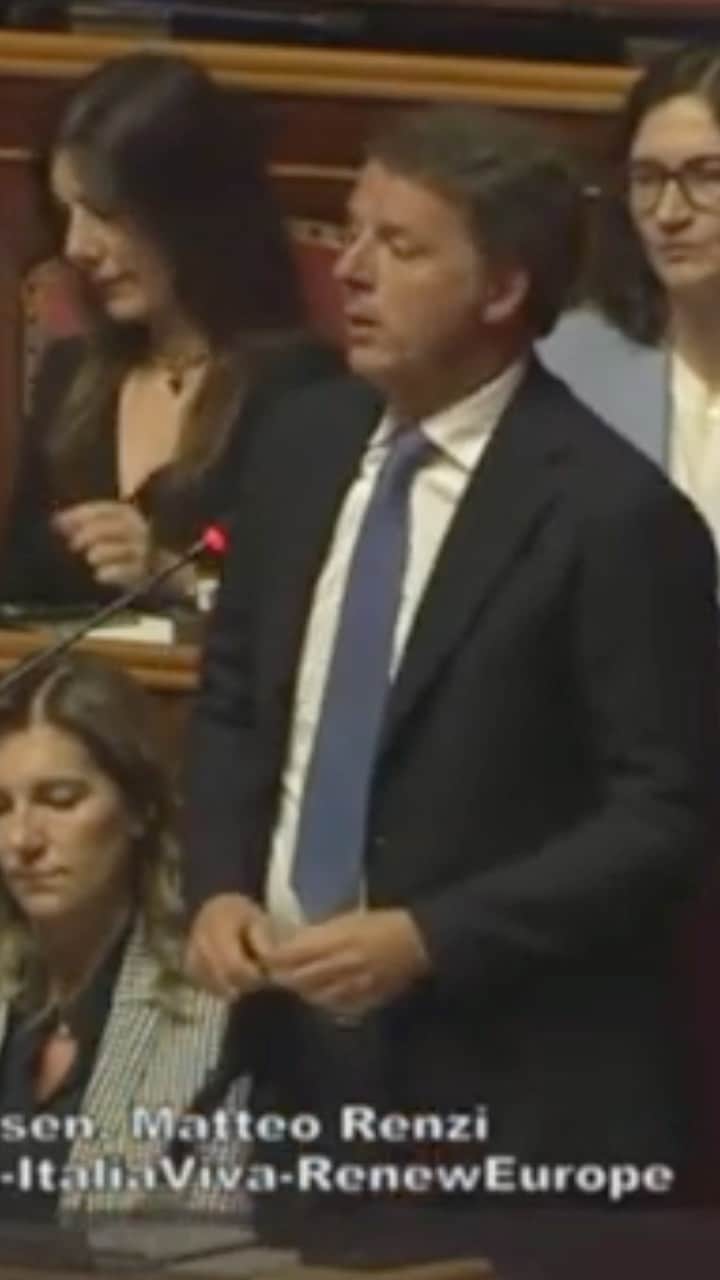 マッテオ・レンツィのインスタグラム：「Ieri in tre minuti ho detto al Senato perché è uno SCANDALO usare i soldi del contribuente per lo Stadio di Firenze. Si usino i soldi privati, si tolga il vincolo delle sovrintendenze sulle curve, si diano i soldi europei alle case popolari e alle scuole e i soldi della cultura ai musei e alle biblioteche. Il tempo sarà galantuomo anche su questa assurda vicenda」