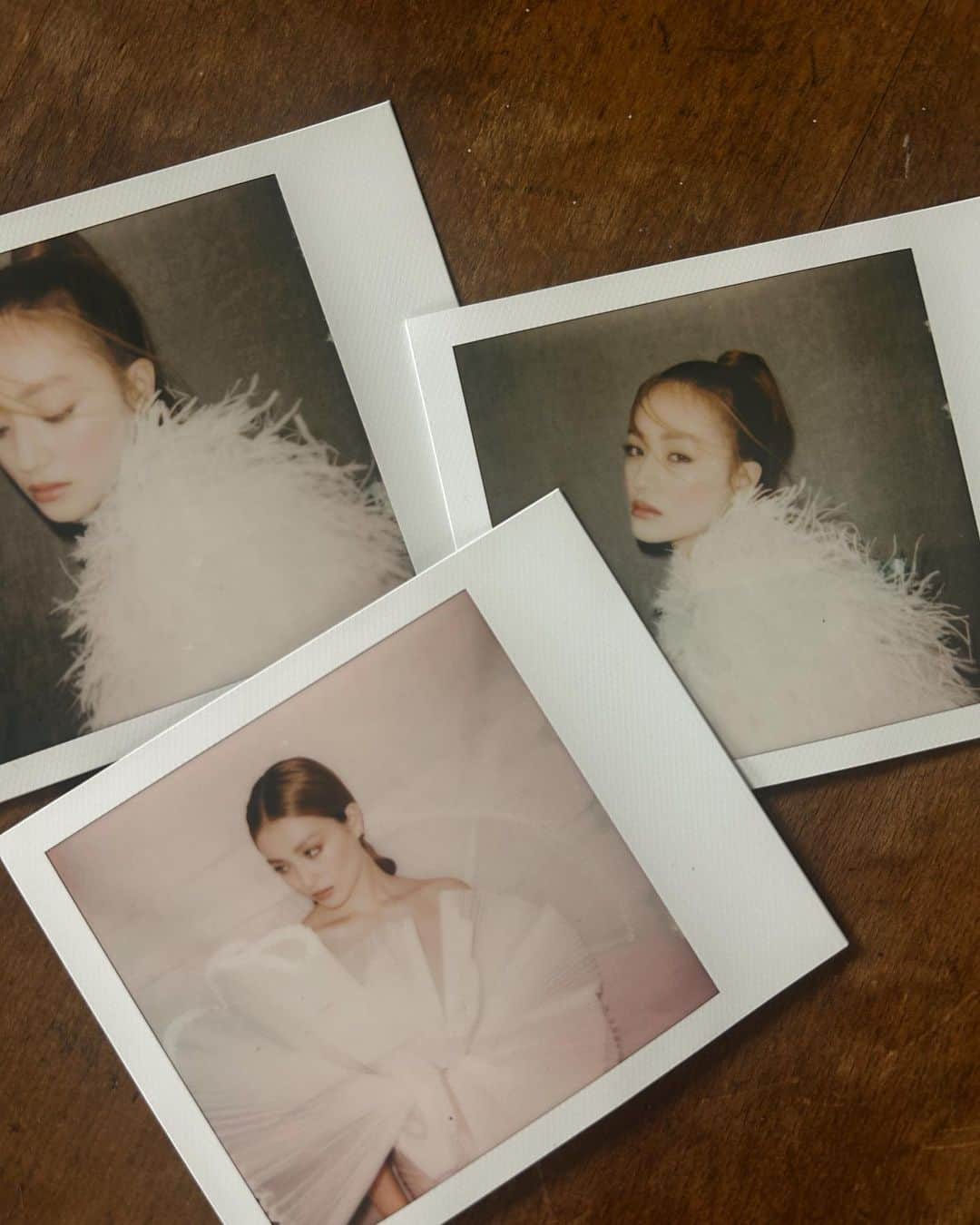 のインスタグラム：「polaroid pics >>」