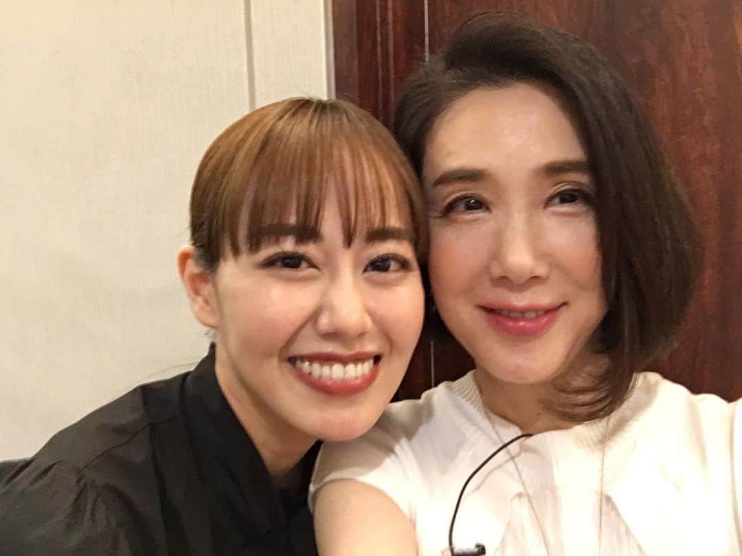 宮﨑香蓮のインスタグラム：「本日よる7時から 『林修の今知りたいでしょ！』  デビュー作、映画「チェスト！」でお母さん役をやっていただいた筒井真理子さんとご一緒でした☺️久しぶりにお会いできてとても嬉しかったです🥲 菅田さんとも「35歳の高校生」からなんと10年ぶりにご一緒しました！  歴史のプロが選ぶ！ＧＷに行って楽しい城下町ベスト１５！ぜひご覧ください☺︎ 🏯🏯🏯 #林修の今知りたいでしょ #筒井真理子 さん」
