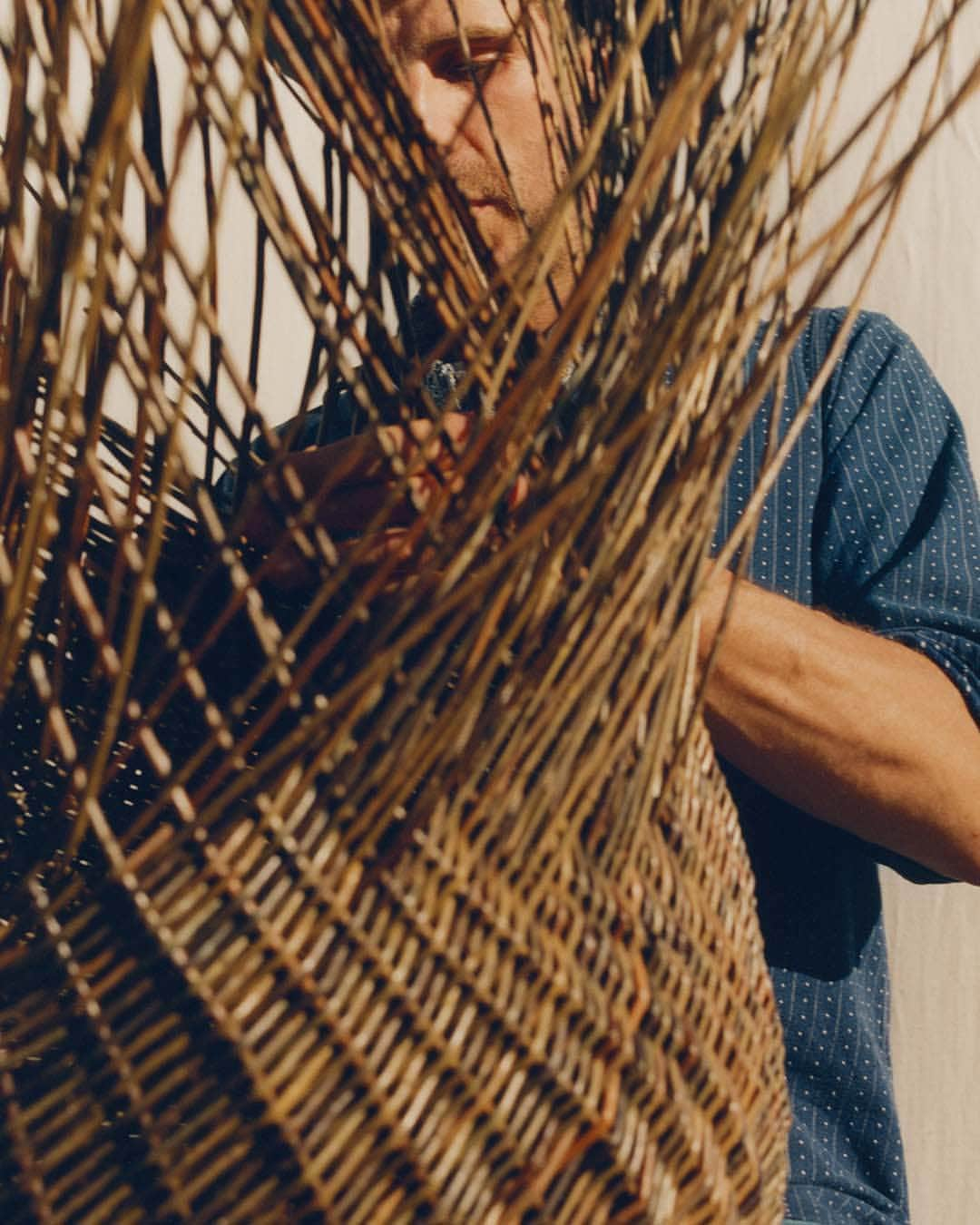 ロクシタンさんのインスタグラム写真 - (ロクシタンInstagram)「This series of vibrant analog portraits of artisans shot by @lee__whittaker last year captures our passion for craftsmanship. ⁣ From fragrance creators to basket weavers, pottery artists and soap makers, we are always proud to celebrate talent. ⁣ #WeActLocally #WeCraft #LOccitane #CultivatorsOfChange #TBT」4月27日 18時00分 - loccitane