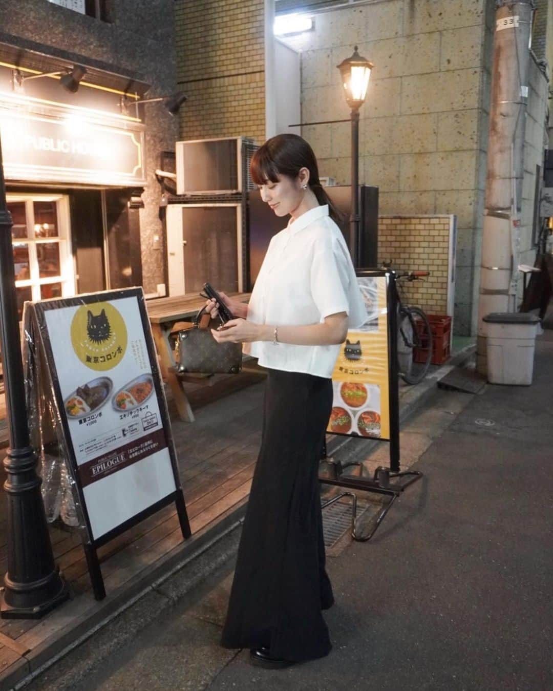 izu（出岡美咲）さんのインスタグラム写真 - (izu（出岡美咲）Instagram)「従姉妹のお誕生日に、お鮨を食べに♪ 妹ような存在だからこそ、貴方の選択ひとつひとつを いつも近くで見守らせてもらえる事 とても嬉しく思っています。  また来年も美味しいご飯食べに行こう。  shirt 6/7  #私服 #私服コーデ #お鮨 #dinner #ディナーコーデ #dinnertime #白シャツコーデ」4月27日 18時02分 - izu_stagram