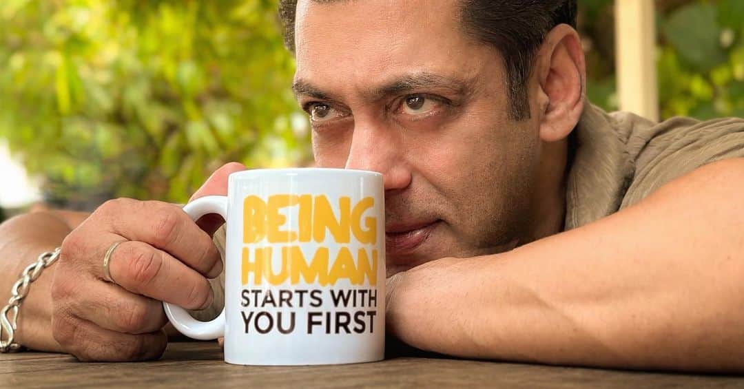 サルマン・カーンさんのインスタグラム写真 - (サルマン・カーンInstagram)「Being Human starts with you first  #beinghuman」4月27日 18時06分 - beingsalmankhan