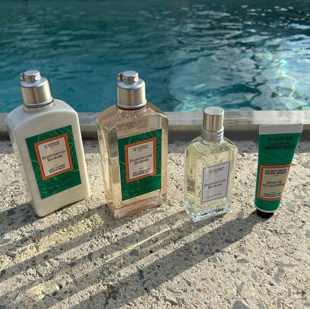 キム・ジュンスさんのインスタグラム写真 - (キム・ジュンスInstagram)「#광고 @loccitanekorea   록시땅의 New 리미티드 팜플무스 루바브 에디션 출시✨ 상쾌한 자몽 향과 루바브의 톡 쏘는 스파이시함이 어우러진 청량감을 담은 FULL 라인으로 즐길 수 있는 4종 컬렉션으로 구성. 선물의 달 5월을 기념해 한정판으로 선보이는 기프팅 패기지까지! 록시땅만의 특별한 패키지로 선물하세요🎁  #록시땅#팜플무스루바브#록시땅프리미엄향수#자몽시트러스#향수추천」4月27日 18時08分 - kjs__jun