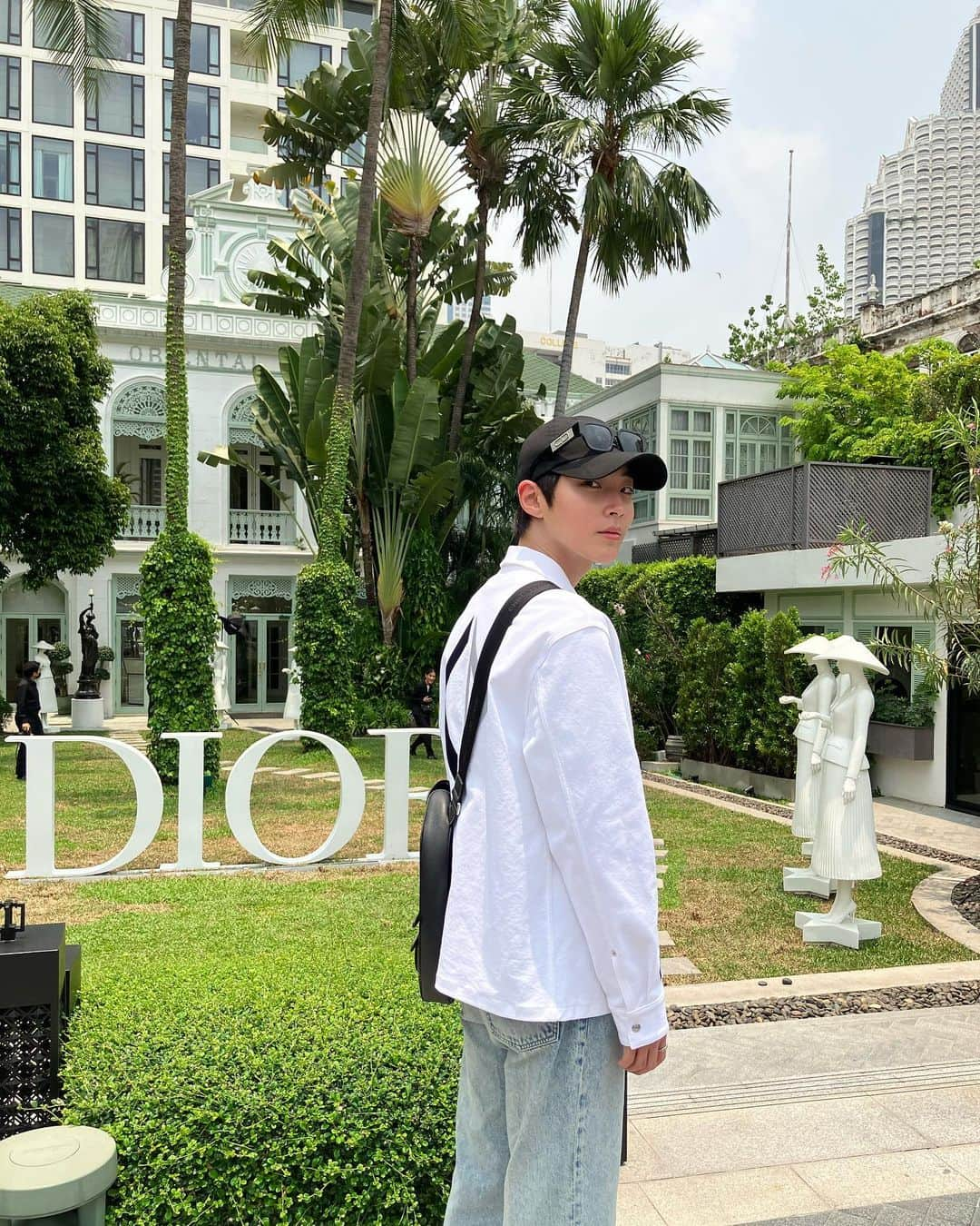 ファン・インヨプさんのインスタグラム写真 - (ファン・インヨプInstagram)「🤍 @Dior #Dior」4月27日 18時23分 - hi_high_hiy