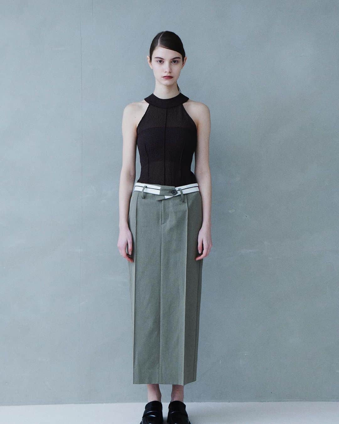 のインスタグラム：「New Arrival >>>IN STORE NOW . .  ☑︎ Textured Sheer Tank Top ¥10,000+tax (Color: Ivory,Black,Brown)  ☑︎ Folded Belt Skirt ¥26,000+tax (Color: Khaki,Black, Light Gray)  #lecielbleu #ルシェルブルー　#ss23 #fashion  #Styling#Folded #Sheer」