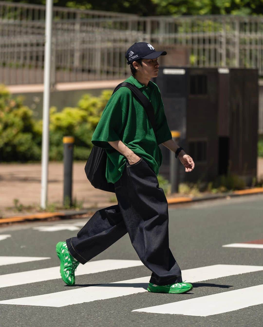Ryoさんのインスタグラム写真 - (RyoInstagram)「ㅤㅤㅤㅤㅤㅤㅤㅤㅤㅤㅤㅤㅤ Today's outfit🚶‍♂️ Green × Navy color combination🟢🔵  knit : @isness_official  pants : @the_clesste  shoes : @asics_sportstyle × @kikokostadinov  bag : @the_clesste  watch # @gshock_jp × @everyone.tokyo   ㅤㅤㅤㅤㅤㅤㅤㅤㅤㅤㅤㅤㅤ #isness  #clesste #asics #everyone #gshock」4月27日 19時19分 - ryo__takashima