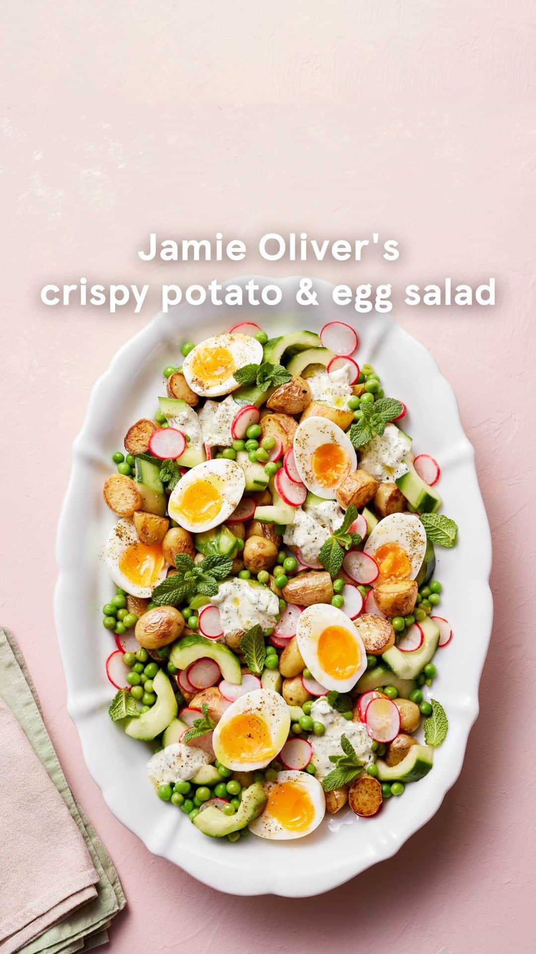 Tesco Food Officialのインスタグラム：「Bring a bit of sunshine to your brunch this weekend with @jamieoliver’s Crispy potato and egg salad recipe. The crisp, golden potatoes are pan-fried, so there’s no need to turn the oven on, then tossed with quick pickled veg, fresh herbs and a creamy dressing – so good! Head to the link in our bio for the recipe. #TescoandJamie #EatMoreVeg」