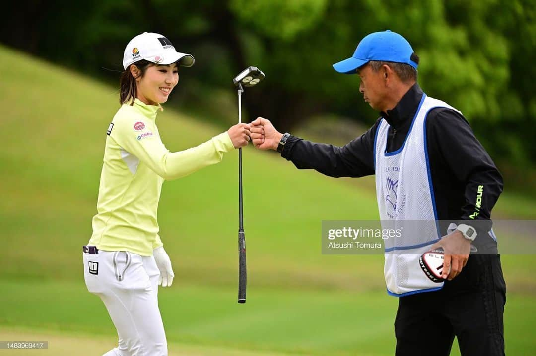 小野祐夢のインスタグラム：「. フジサンケイレディスクラシック⛳️  川奈、攻略できると思ったけどまだまだでした💦 2日目に首痛が出てしまったので早く治します。  んー悔しい。  応援ありがとうございました！ 次はサロンパスです🚗」