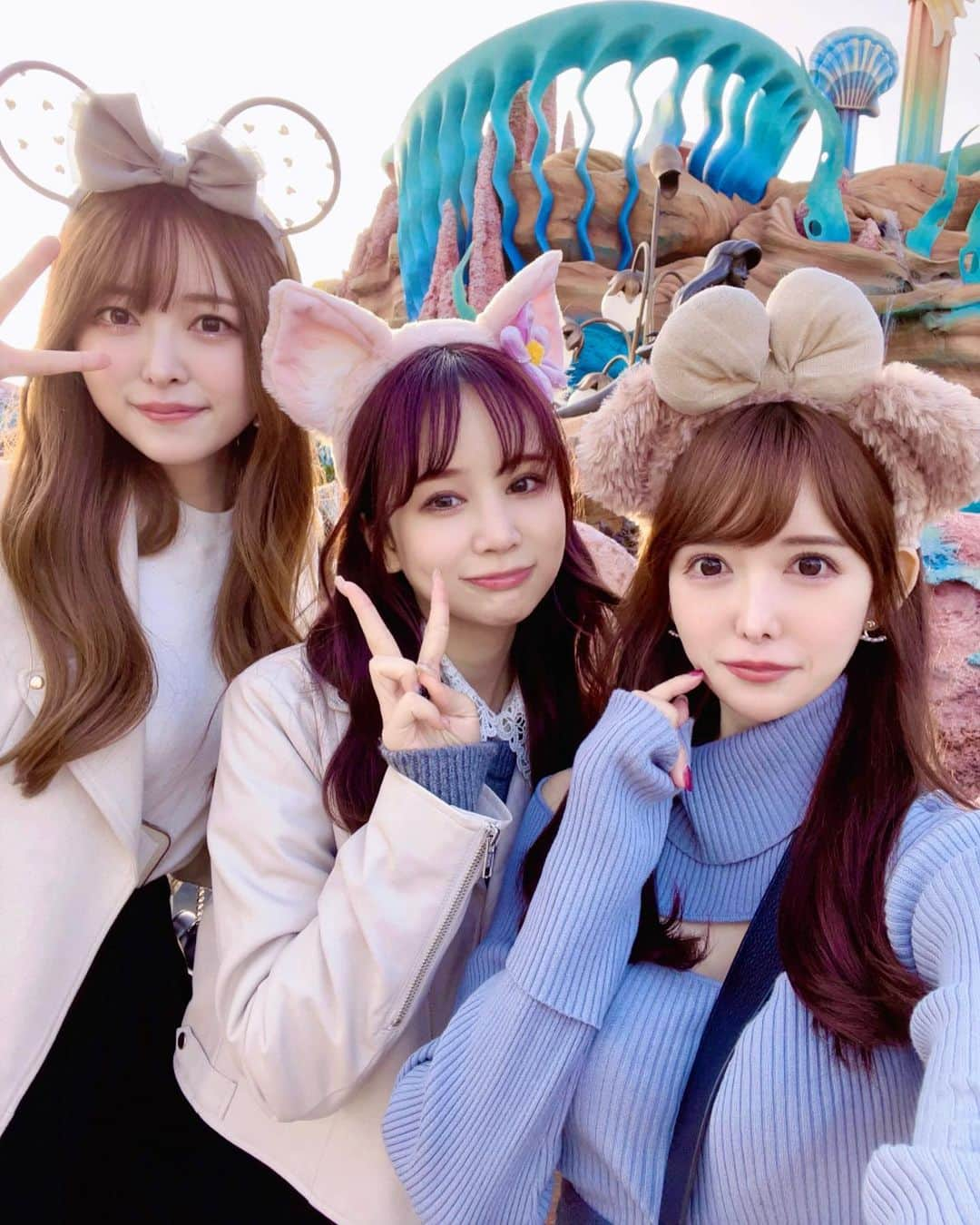 天音ゆめかのインスタグラム：「なっちゃんあにゃ🐣 6人で行ったけどみんなで撮った写真は満場一致の全ボツ ・ ・ #disneysea #ディズニーシー #ディズニーコーデ #ディズニー #🐭🏰 #ダッフィー　#japan #cute #pics_jp #followme #like4like #f4f #셀피　 #맞팔」