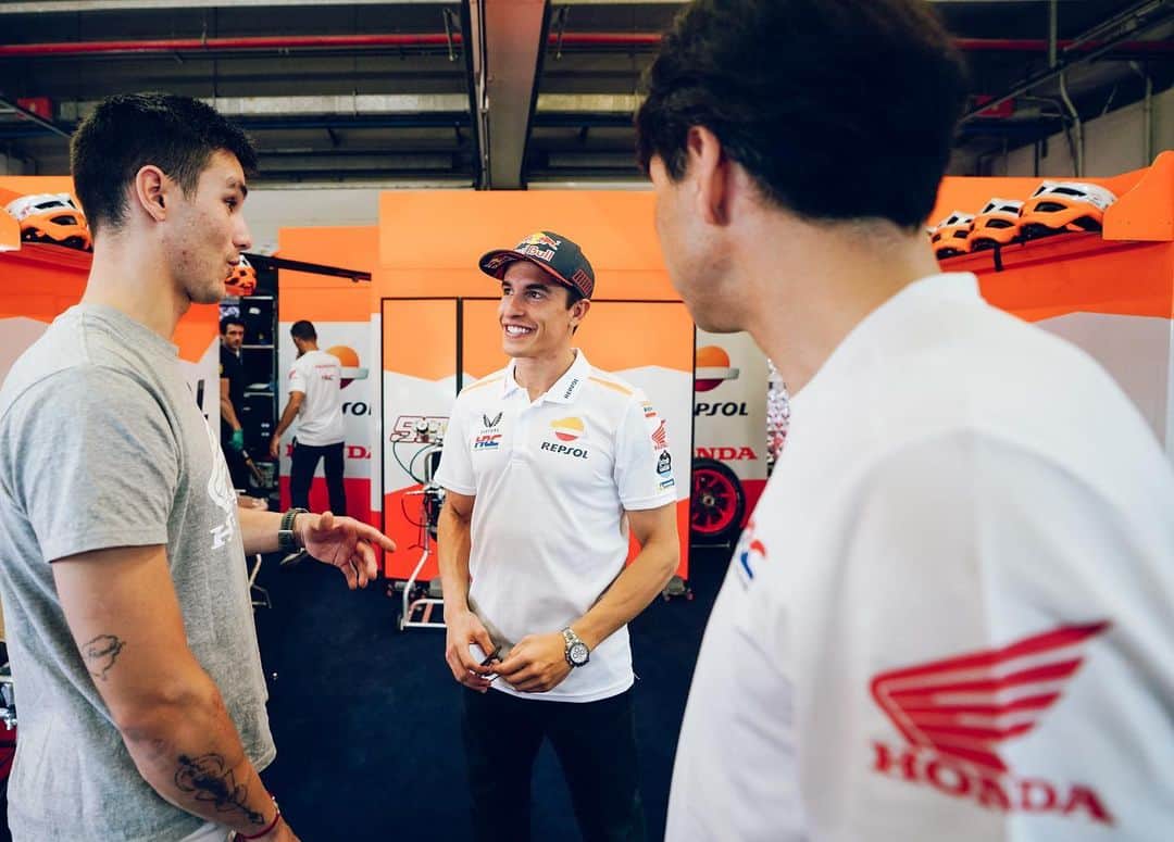 レプソル・ホンダさんのインスタグラム写真 - (レプソル・ホンダInstagram)「From Assen to Jerez. From @worldsbk to @motogp   @ikerlecuona_27 is ready for the #SpanishGP」4月27日 20時20分 - hrc_motogp