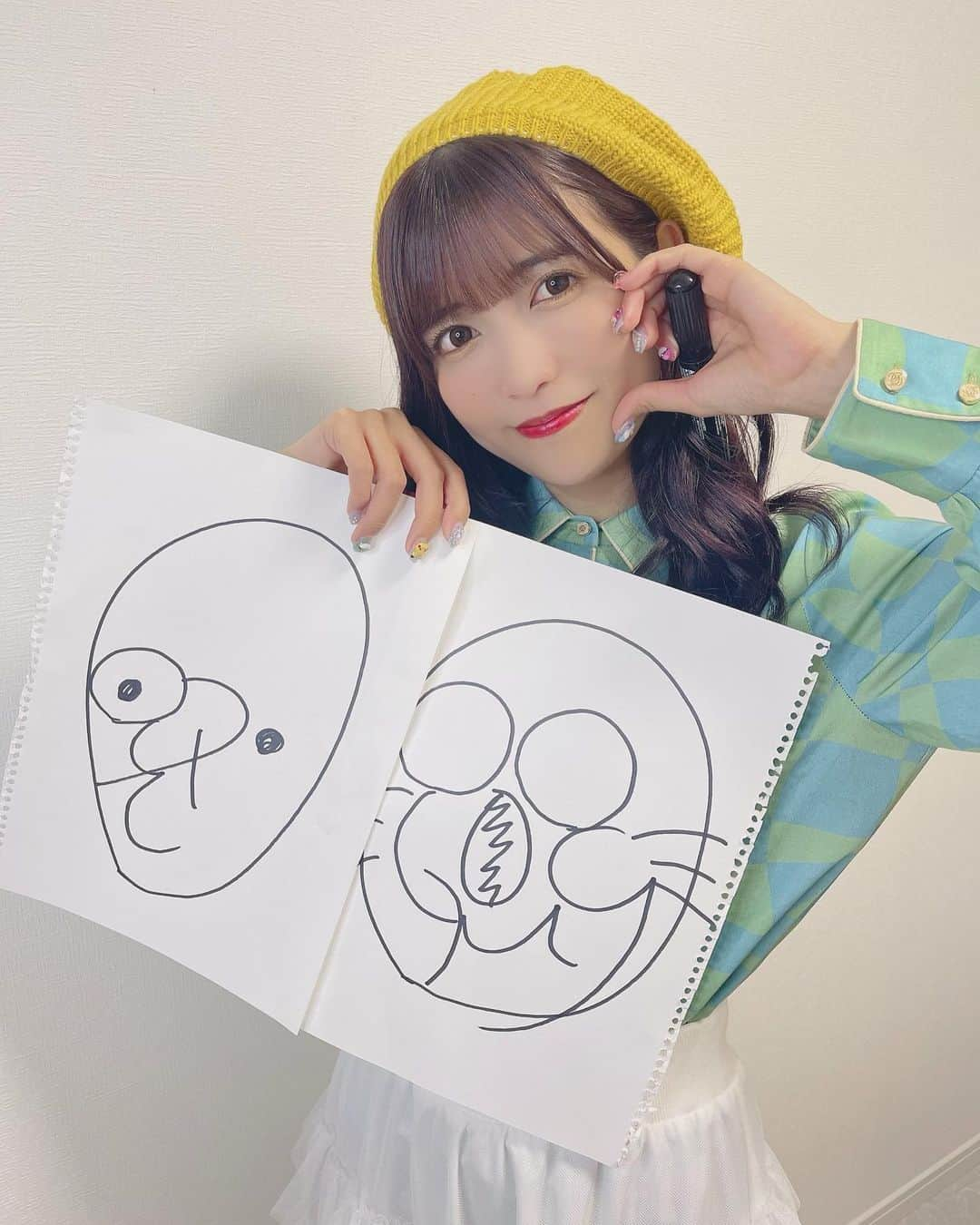 ゆんさんのインスタグラム写真 - (ゆんInstagram)「私に絵を書かせるとだいたいこうなります  アンパンマンとドラえもん🐱🛎️」4月27日 20時32分 - yuntaaam_s2