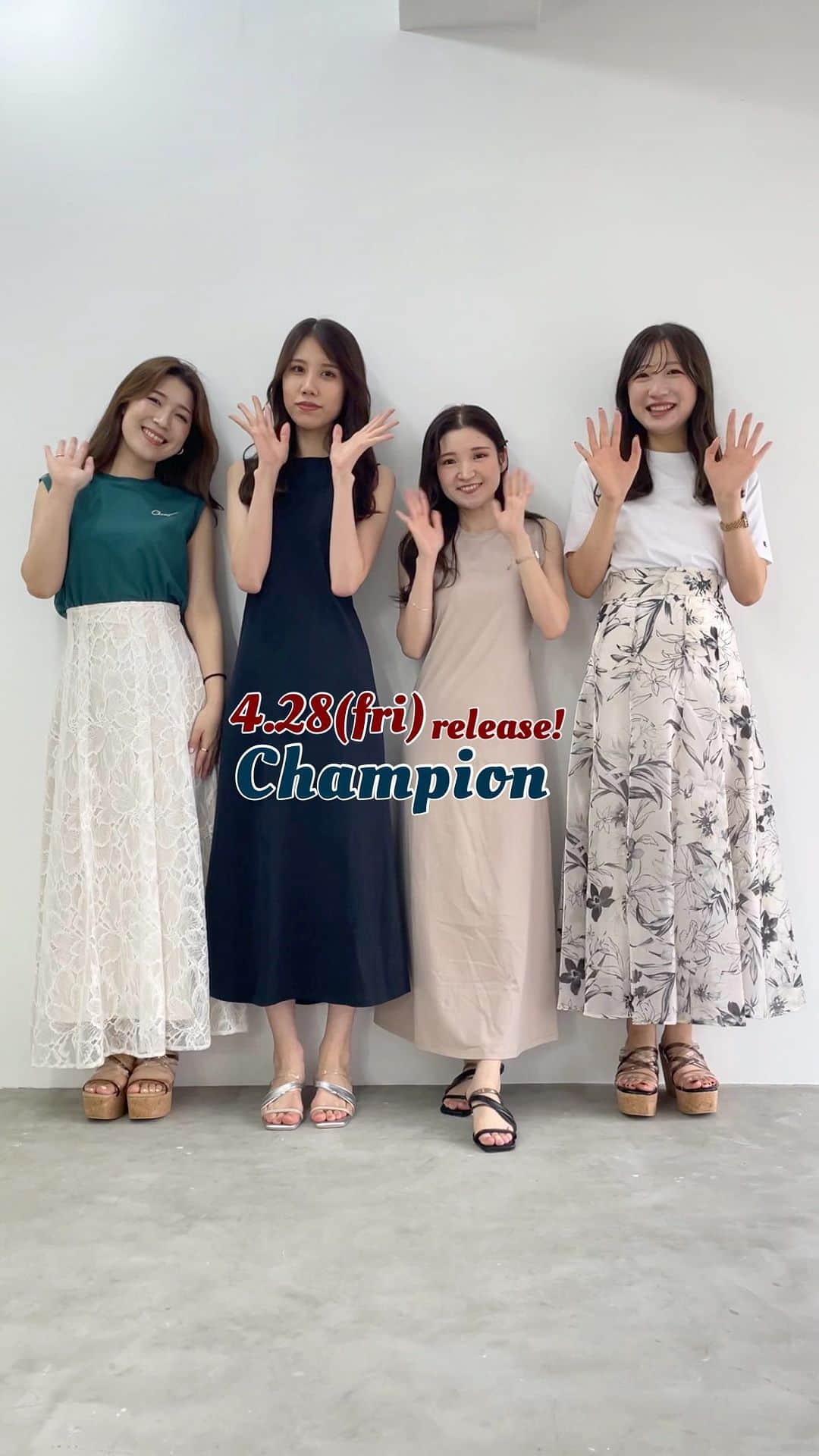 MERCURYDUOのインスタグラム：「《 WEB INFO 》   4/28(fri)全店舗/WEBにて 世界的アパレルブランドChampionと MERCURYDUOの特別発注アイテムが いよいよ発売開始！  #Champion別注バックオープンカットソーワンピース  color：black/green/beige　 size：S/M  #Champion別注ロゴ入りTシャツ color：offwhite/mint/beige　 size：F  #Champion別注ロゴ入りノースリTシャツ color：offwhite/green/beige size：F  ＿＿＿＿＿＿＿＿＿＿＿＿＿＿ ㅤ ㅤ 詳細は明日12時、 @mercuryduo_styling  TOPのURLからチェック▶︎▶︎▶︎  @mercuryduo_com #MERCURYDUO #マーキュリーデュオ #公式通販runwaychannel」