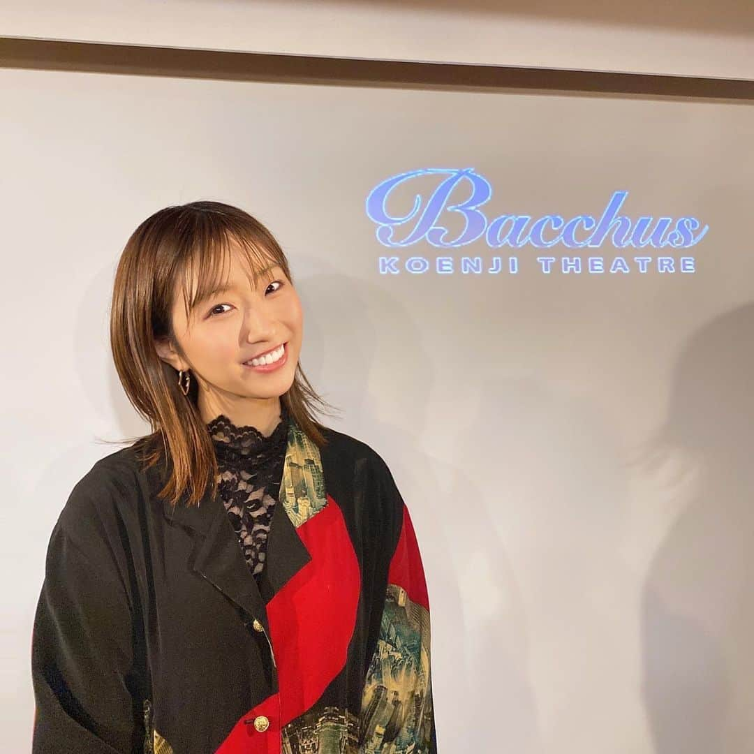 津田菜都美のインスタグラム：「* 少し前になりますが高円寺シアターバッカスさんにて 短編映画『犯人はセーラー服』舞台挨拶＆トークショーにお越しいただいた皆さんありがとうございました🎤🎀 監督や久しぶりのスタッフさんにもあえてなんだかほっこりでした‪‪‪‪☺︎‬🌸また再会できるようにがんばろーっと！」