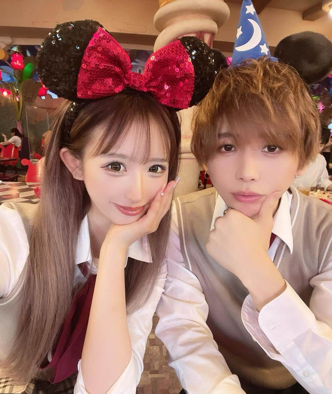 伊藤桃々さんのインスタグラム写真 - (伊藤桃々Instagram)「翔くんと制服ディズニー🐭✨ YouTubeで初めてのデート企画です、、 めちゃくちゃに緊張しました🤣ありがとうございました🥹 皆さんYouTube見てくれたかな☺️❣️ たくさんコメントしてください🫶🫶🫶」4月27日 20時59分 - __peachstagram__