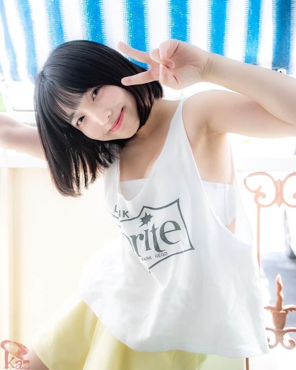 のインスタグラム：「お誕生日を迎えました！ いつも応援ありがとうございます‼︎ 今年も愛するにゃあちゃんと マイペースにのんびり生きていきたいと思っています🐱✨ 沢山のプレゼントありがとうございます‼︎ うれしい！ 今年は沢山の方と撮影の機会があるといいなぁと思っています！ 土日を中心にまた募集するので応募してください✨ また1年！よろしくお願いします🥳📷🎁」