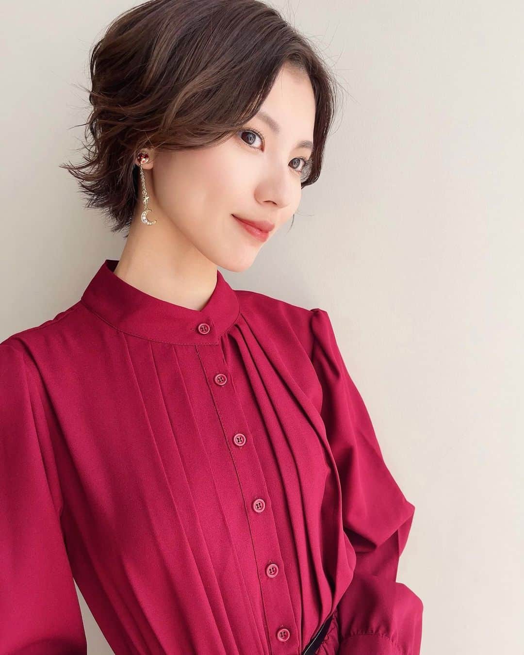 小林玲のインスタグラム：「. ⁡ ⁡ イベントでは ふわふわにヘアセット していただきました〜☺︎♪ ⁡ ⁡ イヤリングは去年USJで セーラームーンコラボの時にGET♥️👑 ⁡ ⁡ ⁡ ⁡ #セラミューフェス」