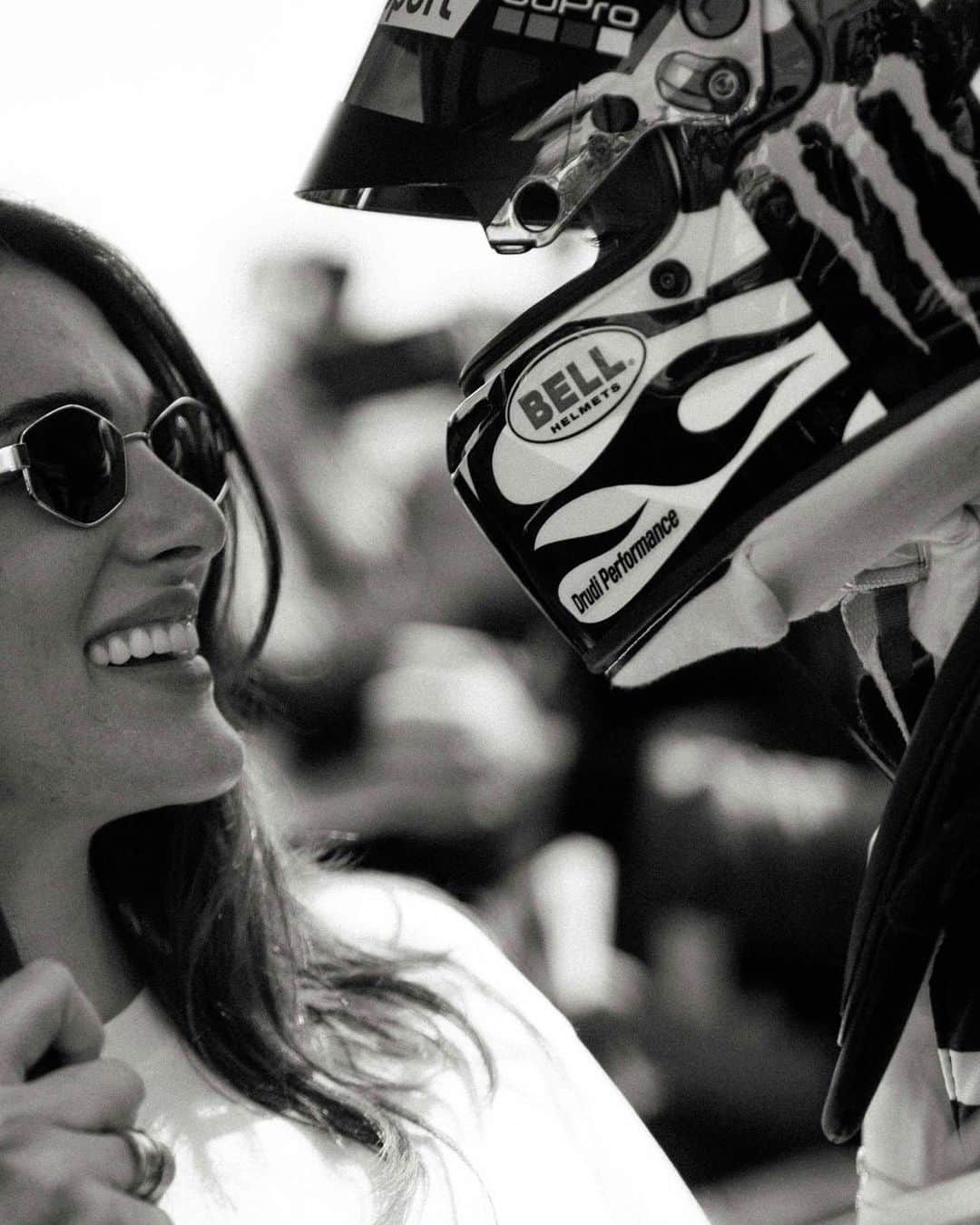 バレンティーノ・ロッシのインスタグラム：「Tornare a correre a Monza davanti ad un sacco di tifosi è stato bellissimo Alla fine la gara non è andata come speravamo ma fino a lì siamo stati molto competitivi 💪🏼 📸 @camilss @dagojournal」