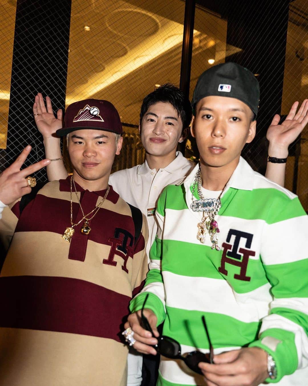 JP THE WAVYのインスタグラム：「🐍🐍🐍 #TommyHilfiger #ClassicsReborn #表参道トミー前 @tommyhilfiger」