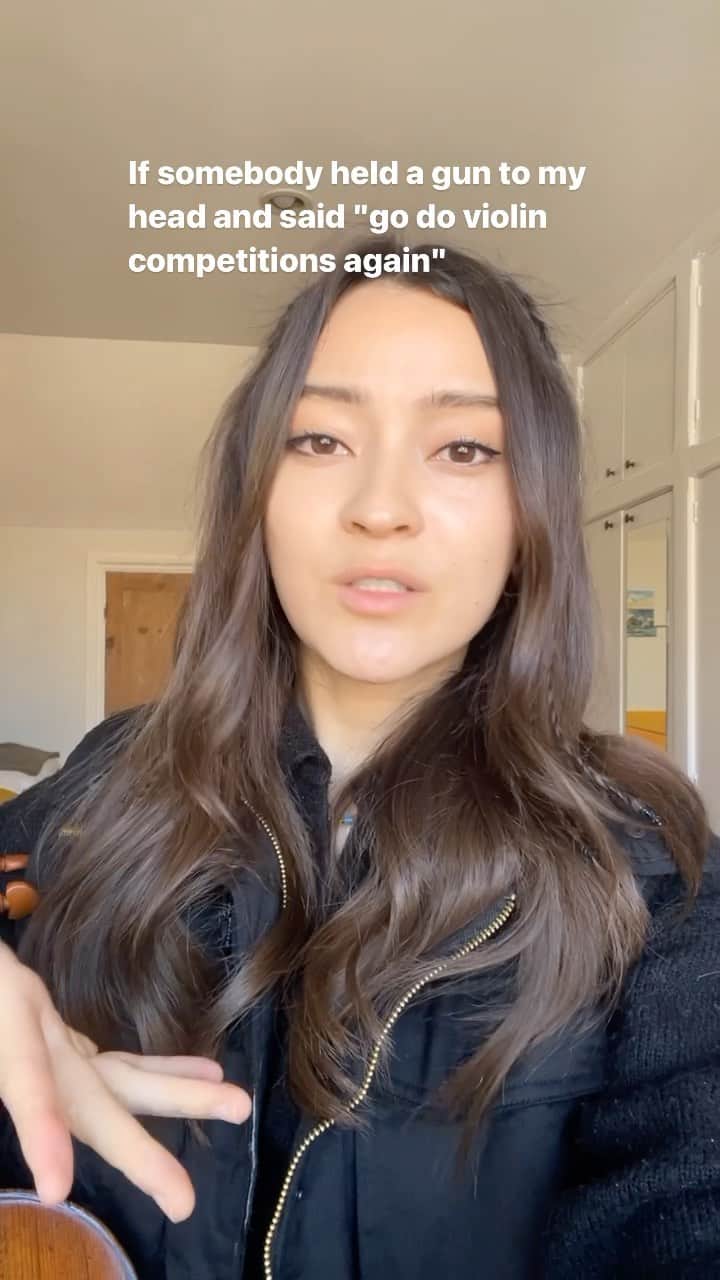 澄那シュトゥーダーのインスタグラム：「Been there, done that. Not missing that part to be honest... 🙃   In all seriousness, I've competed national and international music competitions throughout my whole performing career - since I was a child. And with May being #MentalHealthAwarenessMonth and being just around the corner, I would love to chat with you about what you did to deal with those pressures!  Get ready for a whole lineup of #MentalHealth inspired music content in the next few weeks 😊   #classicalmusic」