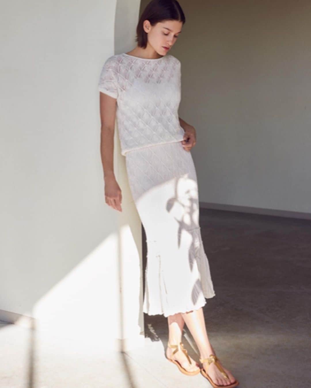 cdec_official Aesthetic Senseのインスタグラム：「． 2023 SUMMER NEW ARRIVAL  今シーズントレンドのレーシーニット&スカート。 繊細なかぎ針風の透かし編みで、レースの様なリュクス感を演出しています。 それぞれ1枚でサマになる存在感あるアイテムですが セットアップでワンピース風に着こなすのが断然おすすめです。 ． ． ． ◆画面タップで、商品ページをご覧頂けます。 ． 新しいアイテムが続々と入荷しています。 是非オフィシャルサイトをご覧ください♪ ． ． ．  #クードシャンス  #ファッション #ファッションコーデ #夏 #夏コーデ #夏服 #細見え #大人コーデ #上品コーデ #フェミニンコーデ #旅行コーデ #お出かけコーデ #通勤コーデ #お仕事コーデ  #女子会コーデ #大人女子コーデ #おしゃれさんと繋がりたい #ファッション好きな人と繋がりたい #ニットアップ #セットアップ #セットアップコーデ #ワンピースコーデ #スカートコーデ #スカート #ニット #ニットコーデ #シアー #トレンドコーデ」