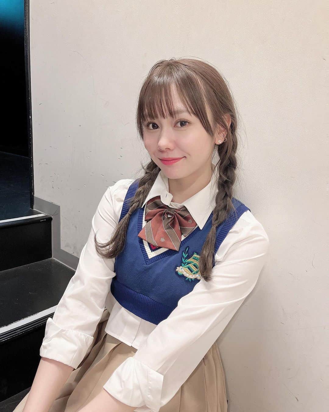 松本慈子のインスタグラム：「* 制服衣装が可愛かったんだ〜👧🏻🏫（23歳）」