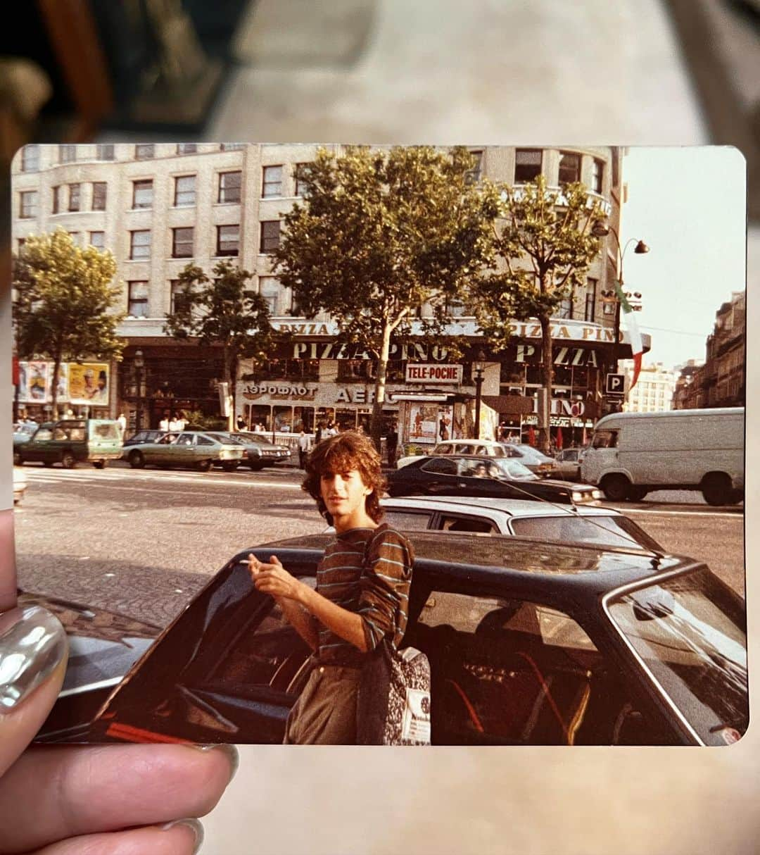 マーク・ジェイコブスさんのインスタグラム写真 - (マーク・ジェイコブスInstagram)「me as a student.   Paris, 1981.  #thewaywewere #memories #pizzapinoparis #lostandfound #isseymiyake #boysonfilm #receipts #gratefulnothateful」4月27日 22時13分 - themarcjacobs