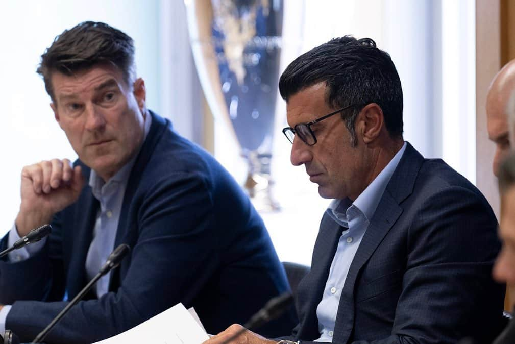 ルイス・フィーゴさんのインスタグラム写真 - (ルイス・フィーゴInstagram)「The UEFA Football Board held its inaugural meeting at the House of European Football in Nyon, Switzerland, reflecting on various topics, including the Laws of the Game and refereeing matters such as the line of intervention, VAR, the handball rule and player behaviour.」4月27日 22時14分 - luis__figo