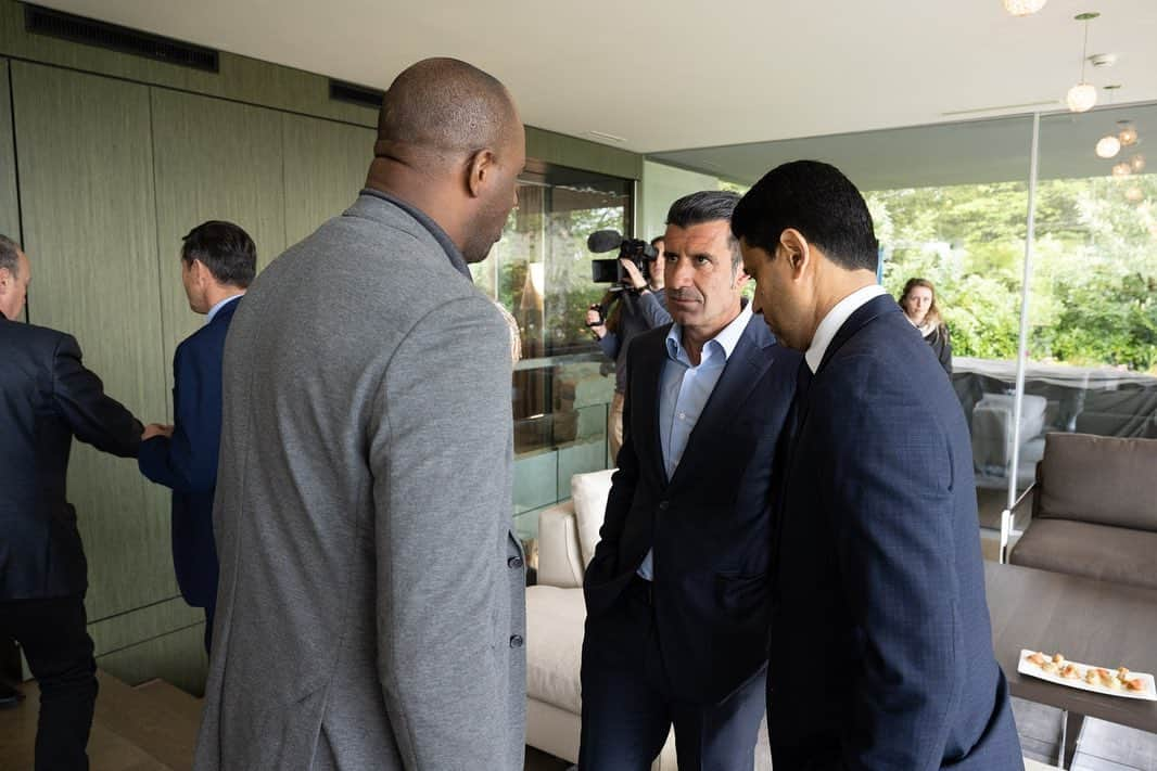 ルイス・フィーゴさんのインスタグラム写真 - (ルイス・フィーゴInstagram)「The UEFA Football Board held its inaugural meeting at the House of European Football in Nyon, Switzerland, reflecting on various topics, including the Laws of the Game and refereeing matters such as the line of intervention, VAR, the handball rule and player behaviour.」4月27日 22時14分 - luis__figo