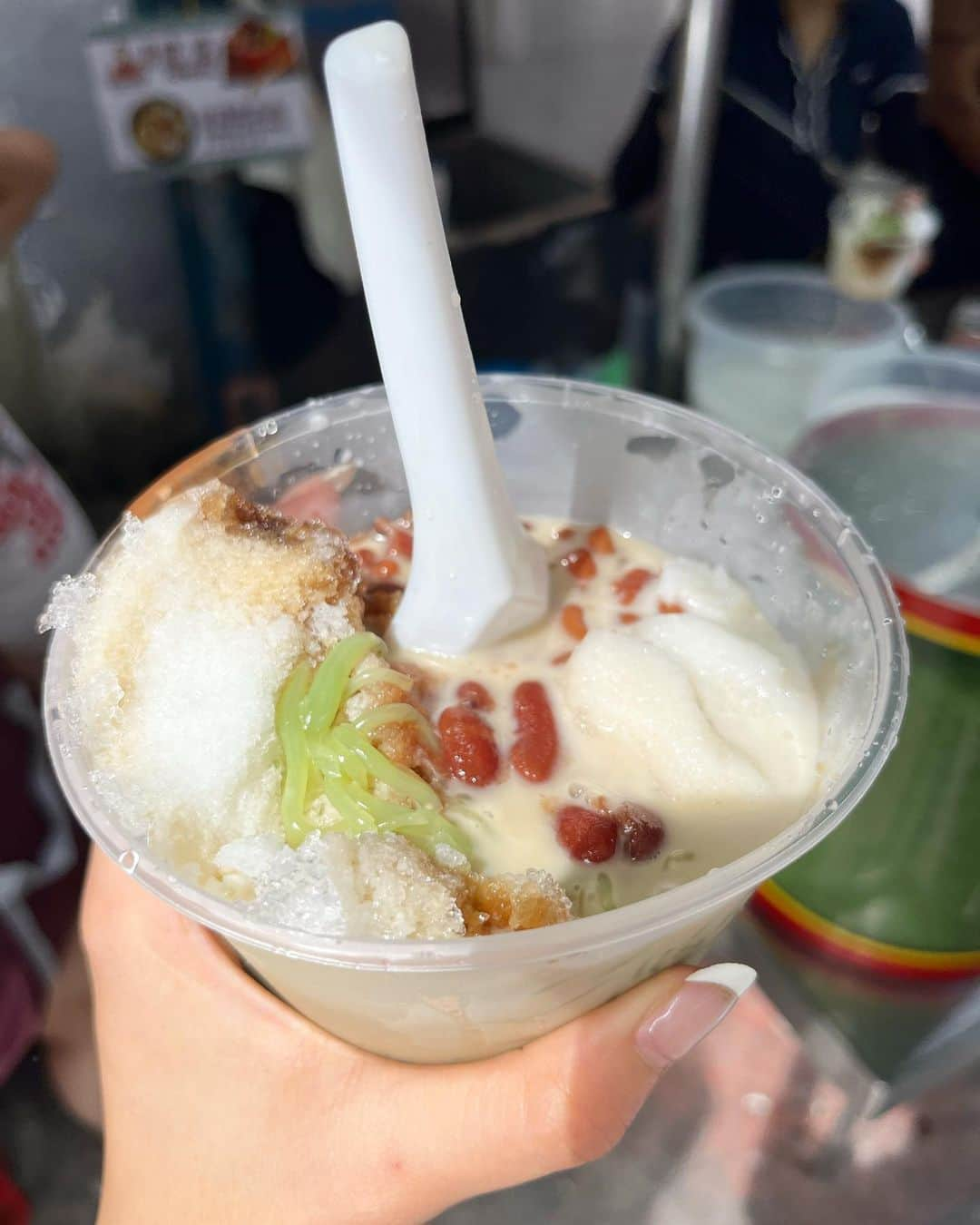 遊海 Yuumiさんのインスタグラム写真 - (遊海 YuumiInstagram)「Cendol cool me down from heat ✨ココナッツとココナッツ黒砂糖のかき氷💕#penang #malaysia #cendol #ペナン　#マレーシア」4月27日 22時35分 - yuumi_kato