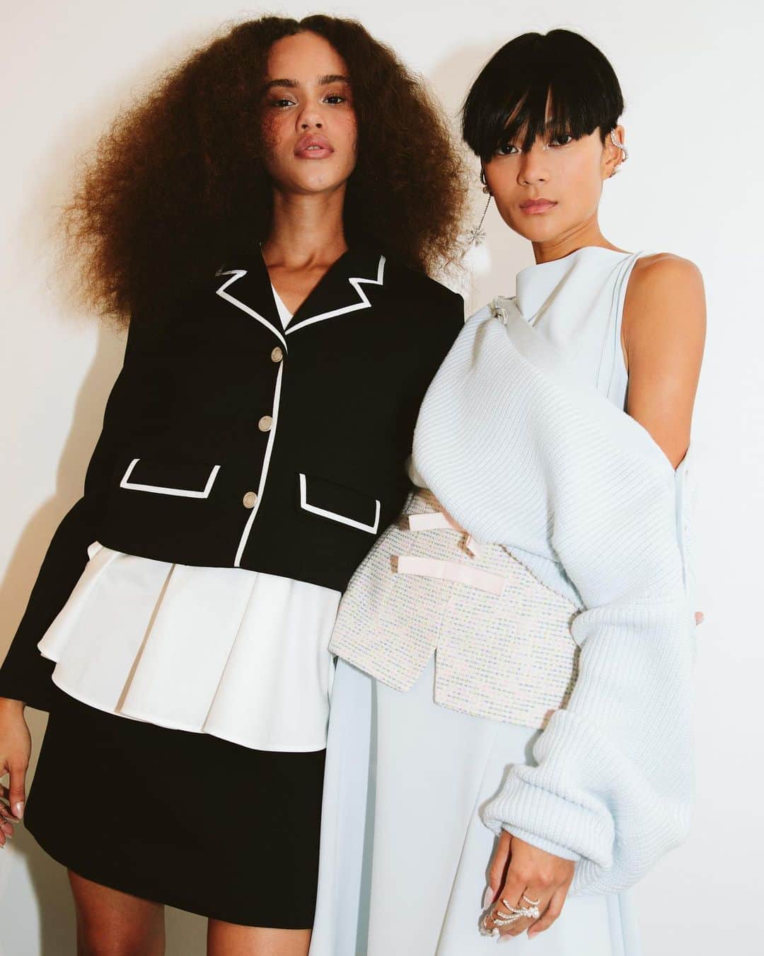 アディアムのインスタグラム：「#ADEAM Spring Summer 2023 Collection.」