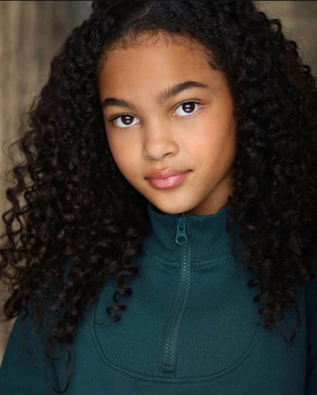 バウ・ワウのインスタグラム：「BIG 12!! 🎈 Happy birthday to my daughter @_shaimoss 🎂 ❤️   Dad loves you. We going big on big today!」