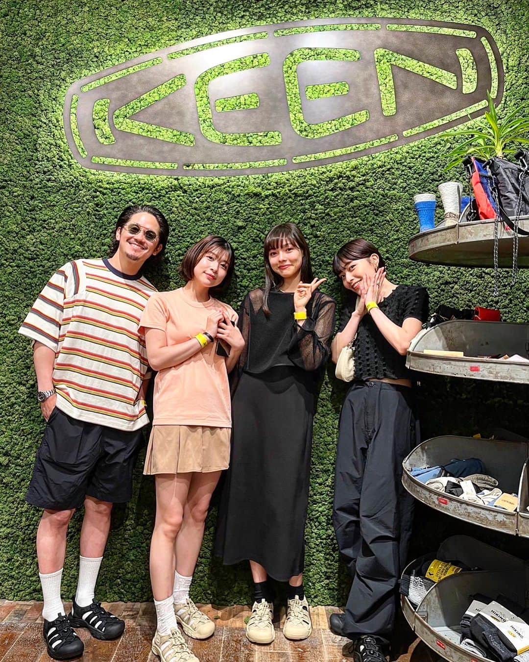 宮城大樹さんのインスタグラム写真 - (宮城大樹Instagram)「「4月28日（金） 〜30日（日）」にKEEN & NEWPORTの博物館がコンセプトの「KEEN Gallery」を開催するという事で、  そして、明治通り沿いにはKEEN GARAGE HARAJUKU が4月28日（金）にオープンするという事でひと足先に事務所の皆と行ってきました。  これからの時期にはKEENは最高すぎる。  コーディネートどうかな？  #KEEN　 #KEENGARAGE　 #HARAJUKU  #LIFEISKEEN @keen_japan  @keen_harajuku」4月27日 23時05分 - dykinman