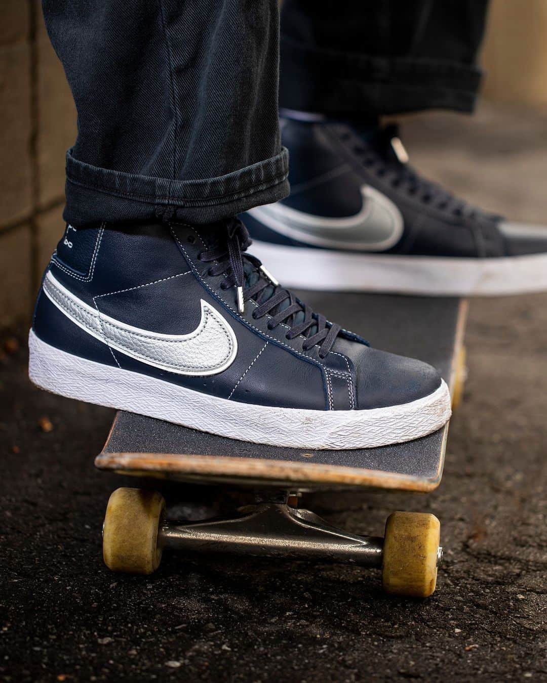 Nike Skateboardingさんのインスタグラム写真 - (Nike SkateboardingInstagram)「The Blazer Mid by @masonsilva brings his personal approach and perspective to his favorite SB silhouette.⁠ ⁠ Featuring clean lines, contrast stitching, a silver Swoosh, and other details, the SB Blazer by Mason hits selects skate shops April 28 and SNKRS 🇺🇸 May 2.⁠ ⁠ Learn more and find a shop near you through the 🔗 in our bio. ⁠ ⁠ 📸 @priceyhot」4月27日 23時20分 - nikesb