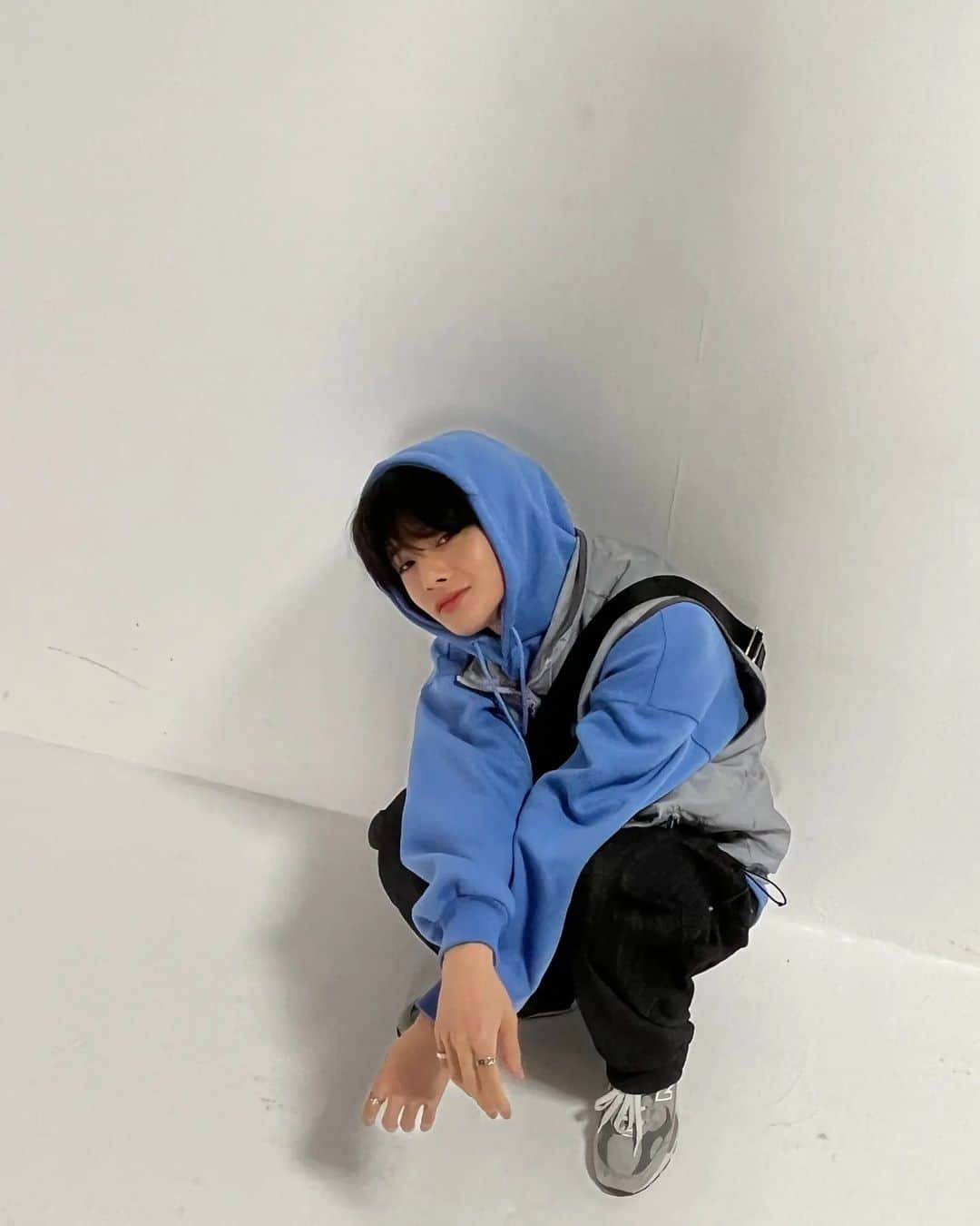 Stray Kidsさんのインスタグラム写真 - (Stray KidsInstagram)「💙 #StrayKids#STAY#OOTD#IN스타그램#🦊」4月27日 23時27分 - realstraykids