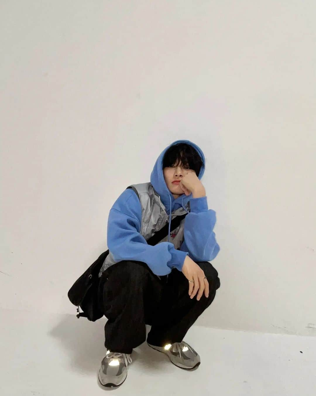 Stray Kidsさんのインスタグラム写真 - (Stray KidsInstagram)「💙 #StrayKids#STAY#OOTD#IN스타그램#🦊」4月27日 23時27分 - realstraykids