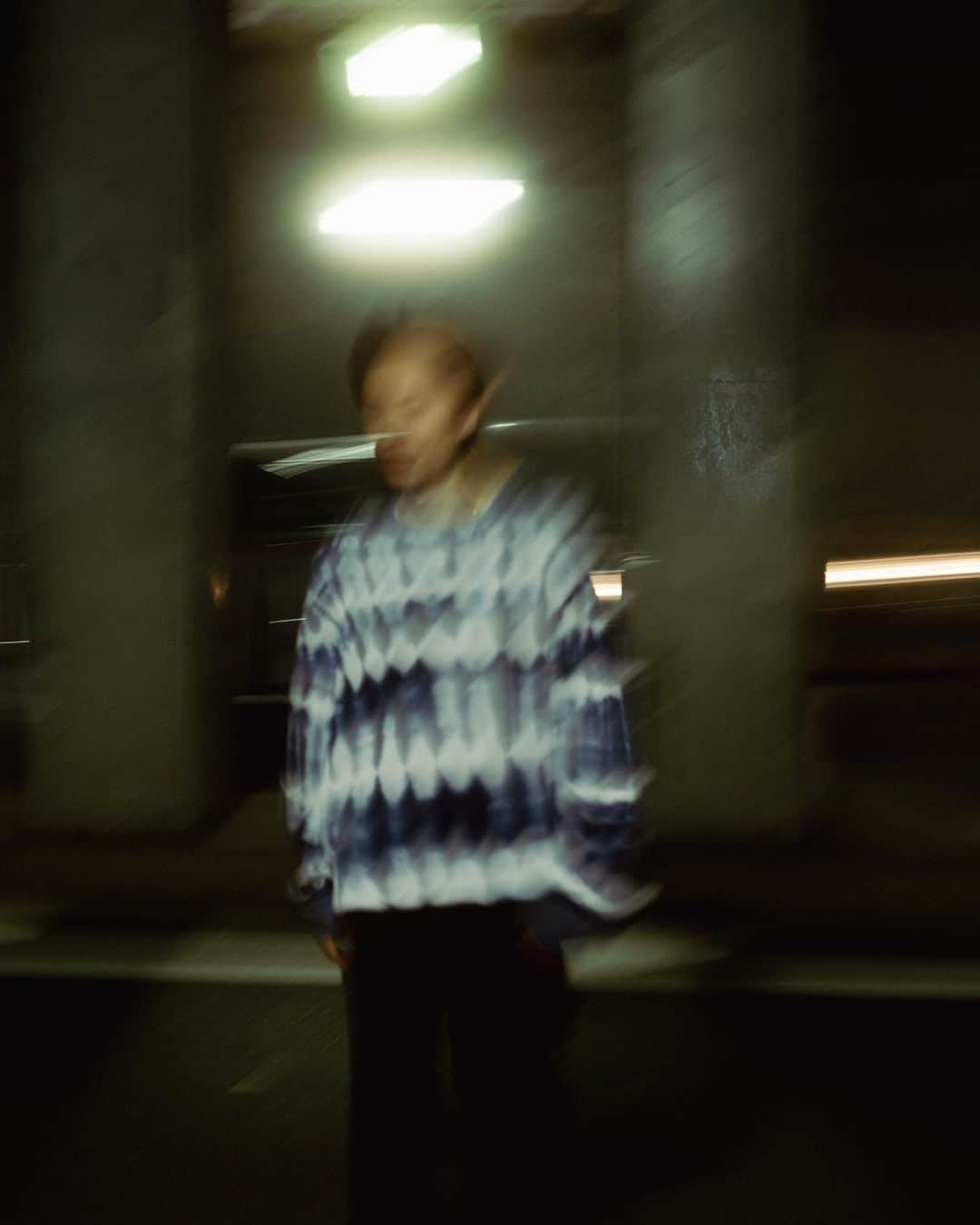 デラックスのインスタグラム：「DELUXE 2023Spring&Summer collection   CONNOR Available on our website  ph: @kotaroht   #deluxe_jp」