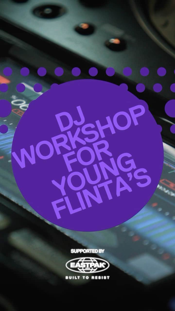 イーストパックのインスタグラム：「@eastpak, @abconcerts & @entree.brussels joined forces to curate five empowering FLINTA DJ workshops. Brussels-based DJ, music promoter, and dream workshop host Rrita Jashari is happy to share some advice for aspiring FLINTA DJs: “𝗕𝗲 𝗽𝗮𝘁𝗶𝗲𝗻𝘁. 𝗞𝗲𝗲𝗽 𝘁𝗿𝘆𝗶𝗻𝗴. 𝗦𝘁𝗮𝘆 𝗺𝗼𝘁𝗶𝘃𝗮𝘁𝗲𝗱.” 💿 Here’s a little peek behind the scenes.」