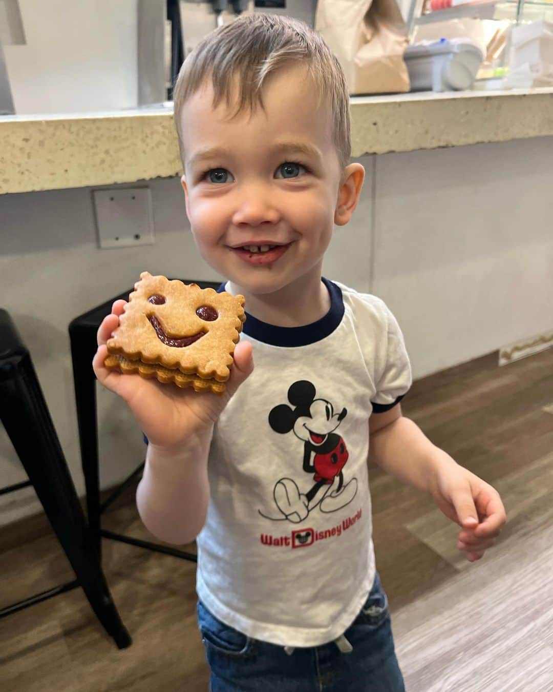 アンダーソン・クーパーのインスタグラム：「This little peanut turned 3 today! Wyatt Morgan Maisani-Cooper. He and his brother Sebastian are the greatest blessings I could ever have hoped for.」