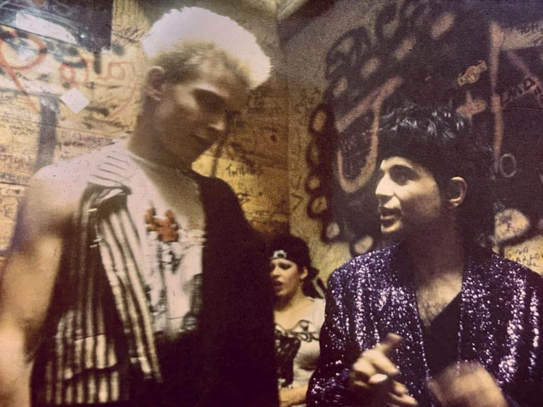 ビリー・アイドルさんのインスタグラム写真 - (ビリー・アイドルInstagram)「#repost • @officialalanvega ALAN VEGA AND BILLY IDOL 1982 #alanvega #alanvegavault #billyidol @billyidol」4月27日 23時59分 - billyidol