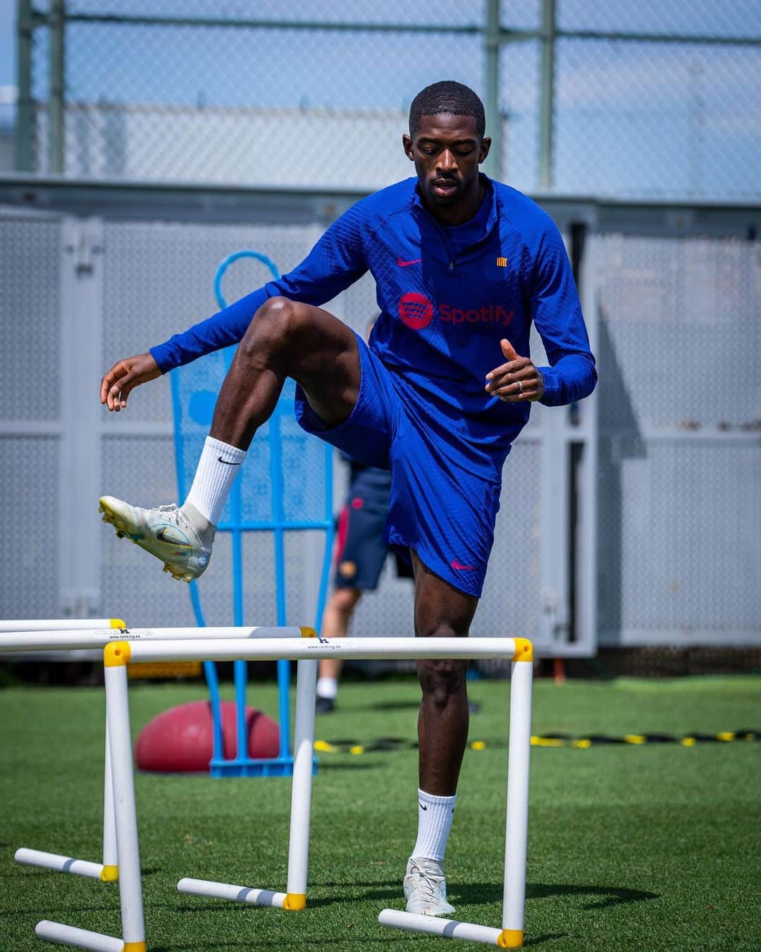 FCバルセロナさんのインスタグラム写真 - (FCバルセロナInstagram)「Training to get better  Millorant de cara al dissabte  Trabajando de cara al #barçabetis」4月28日 0時00分 - fcbarcelona