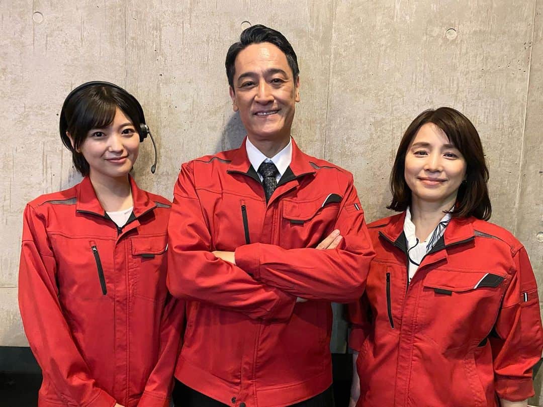 工藤美桜のインスタグラム：「🚑お知らせ 本日4/28(金)から 『劇場版TOKYO MER～走る緊急救命室～』 いよいよ公開です！！！やったー！ テレビシリーズでも迫力がすごかったですが、更にパワーアップし大迫力です！！ たくさんの方に観ていただきたい、大切な作品です。 よろしくお願いします☺️  赤塚梓役、石田ゆり子さん 駒場卓役、橋本さとしさん お二人ともとっても優しい大先輩です！ お写真ありがとうございます！！☺️✨  #TOKYOMER」