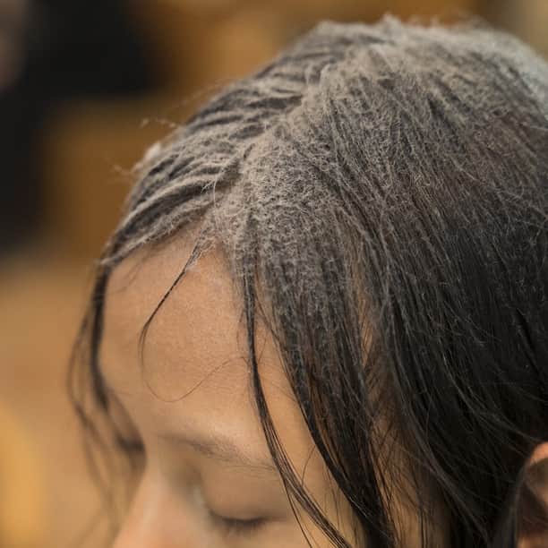 資生堂 さんのインスタグラム写真 - (資生堂 Instagram)「MIKIOSAKABE 2023-24 A/W Collection @mikiosakabe   Hair & Makeup led by 計良宏文　Hirofumi Kera @kerareation @sabfa_official   #mikiosakabe #shiseidohma #2023AW #hirofumikera #hairmakeup #sabfa」4月28日 10時54分 - shiseido_hma
