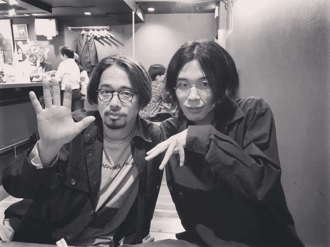 後藤正文のインスタグラム：「ウ山君と飯。初対面。imai君、ありがとう。」