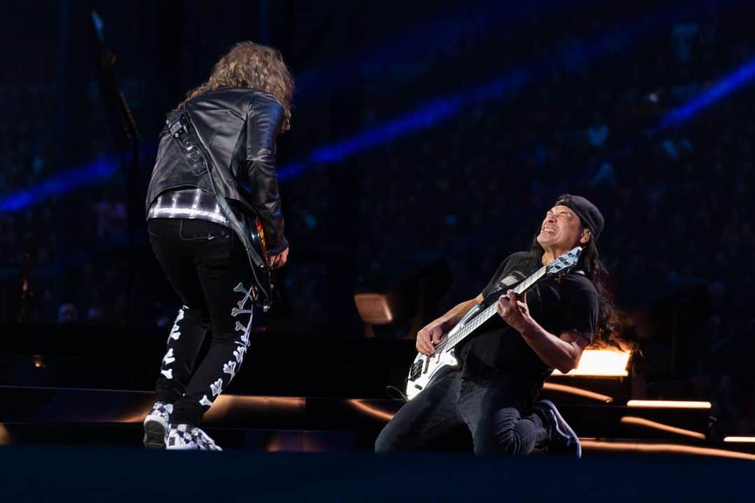 メタリカさんのインスタグラム写真 - (メタリカInstagram)「#M72Amsterdam Night 1 through the lens of @brettmurrayphotography. 🇳🇱   #Metallica #NoRepeatWeekend #MetOnTour」4月28日 10時11分 - metallica