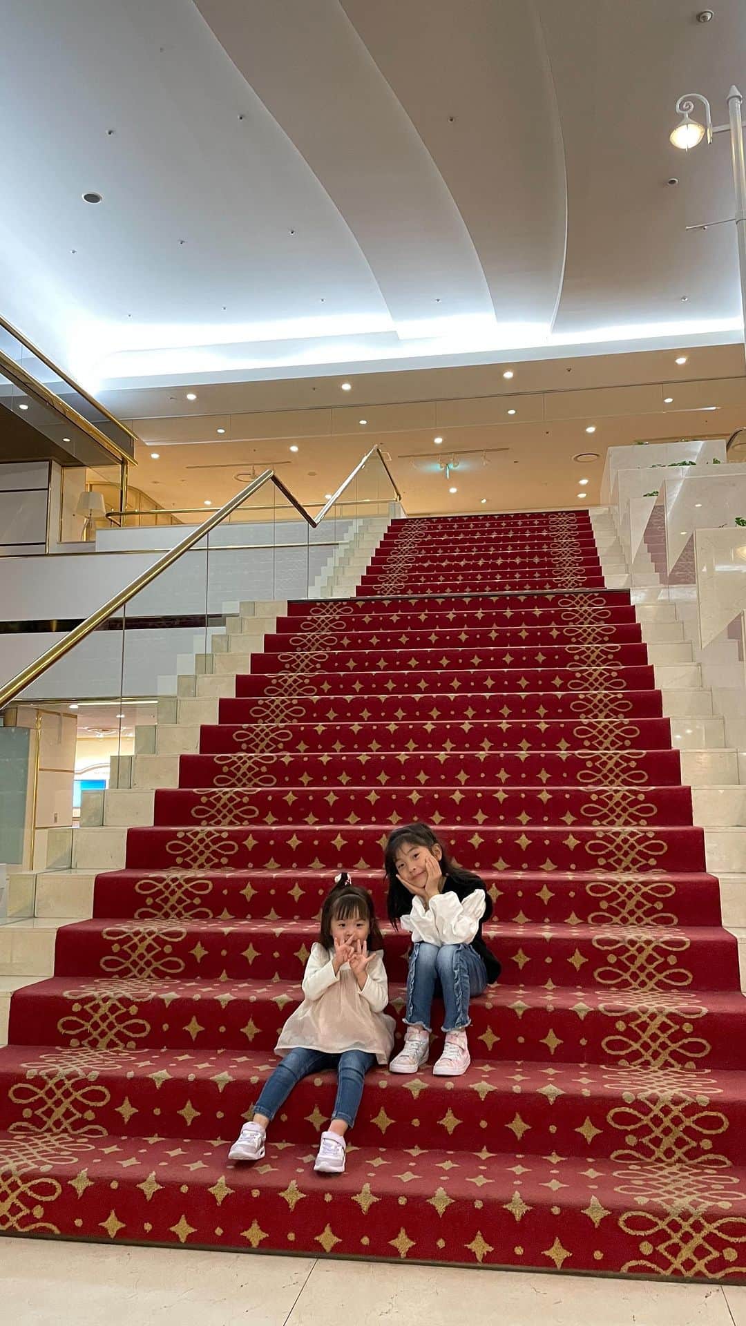 MARIKOのインスタグラム：「. . 3泊4日お世話になったホテル🏨 可愛かった♡ . . . . . . . .  #舞浜ベイホテルファーストリゾート」
